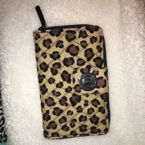 Vera Bradley cheetah wallet
